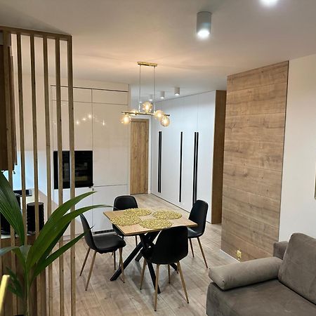 Nowoczesny Apartament Z Garazem Morelova غدانسك المظهر الخارجي الصورة