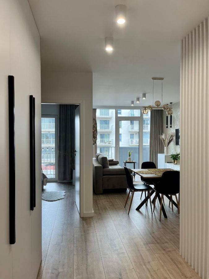 Nowoczesny Apartament Z Garazem Morelova غدانسك المظهر الخارجي الصورة