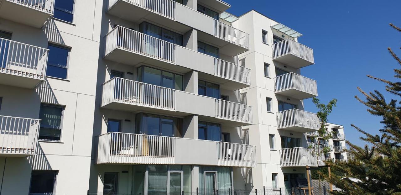 Nowoczesny Apartament Z Garazem Morelova غدانسك المظهر الخارجي الصورة